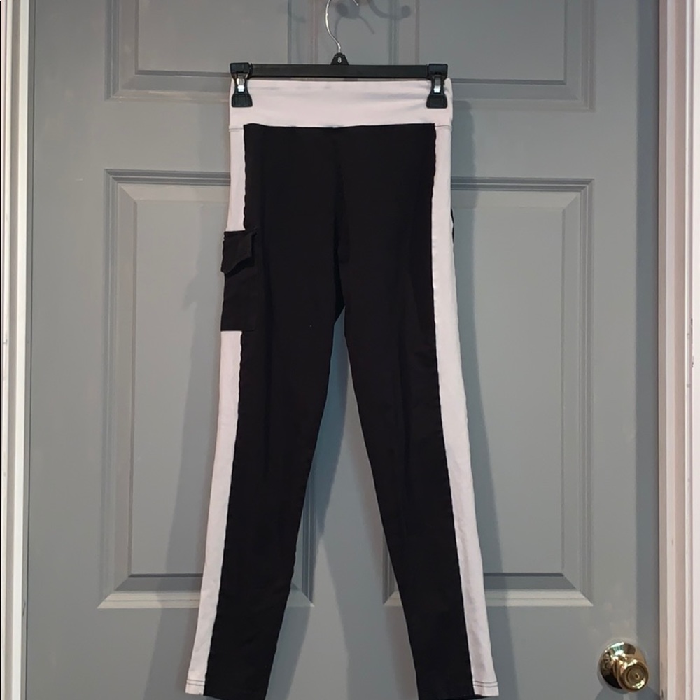 iLoveSIA women’s leggings with side pocket